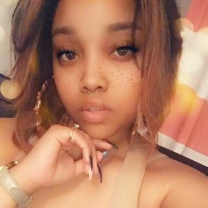 Meet your Posher, Jasmine